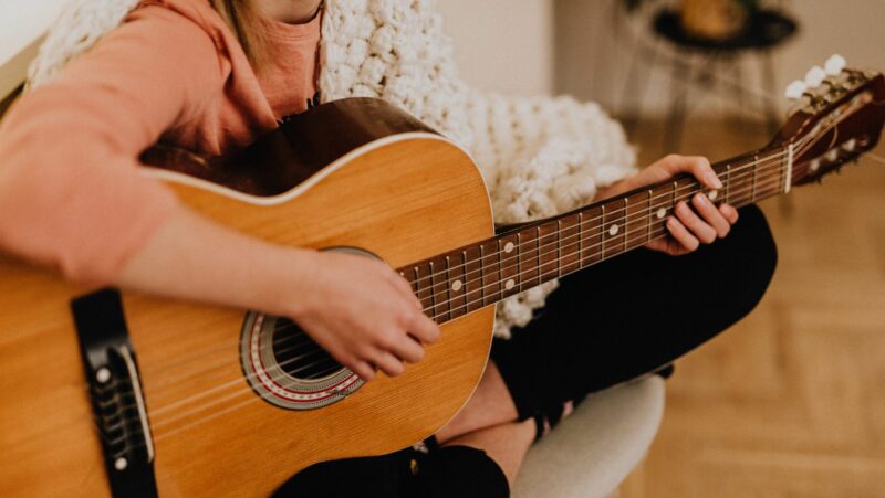 kunci gitar eye izinkan selamanya namamu di hati