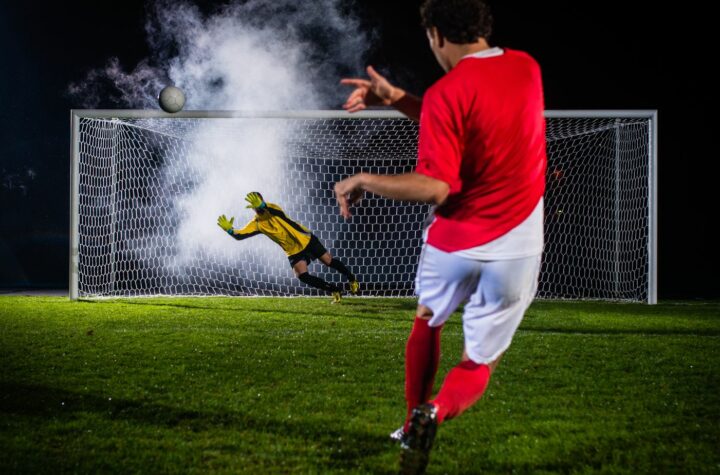 The Impact of Front Players in Soccer Matches: Pemain Depan Dalam Permainan Sepak Bola Sering Dinamakan