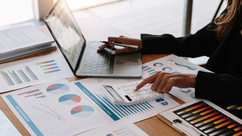 Silent Mechanisms: Toward A Theory Of Financial Behaviour In Decentralised Economies