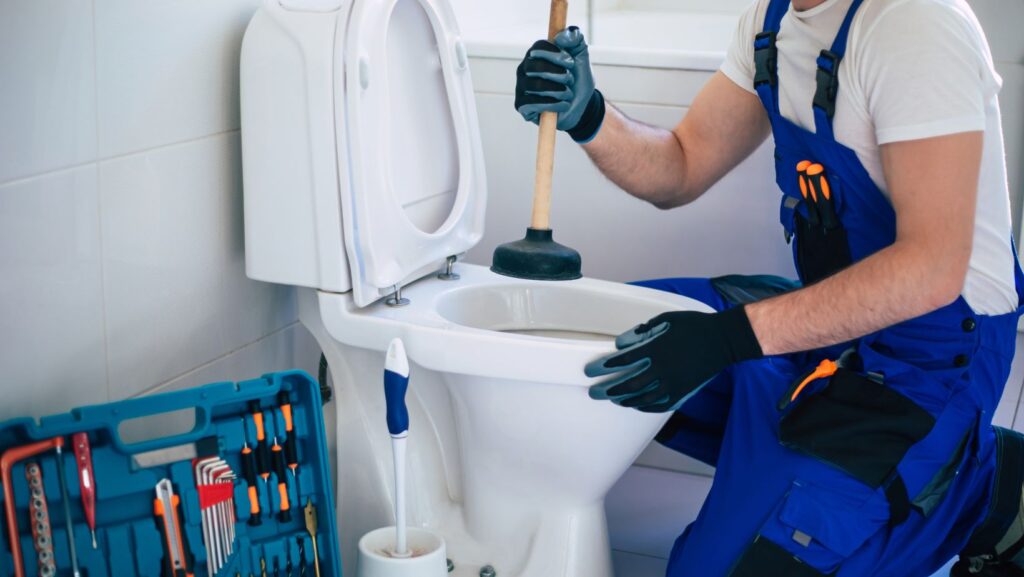 Wall-Mounted Toilets: Are They Worth the Investment?