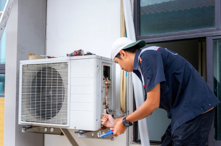 How Field Service Management Streamlines Mobile Home Maintenance