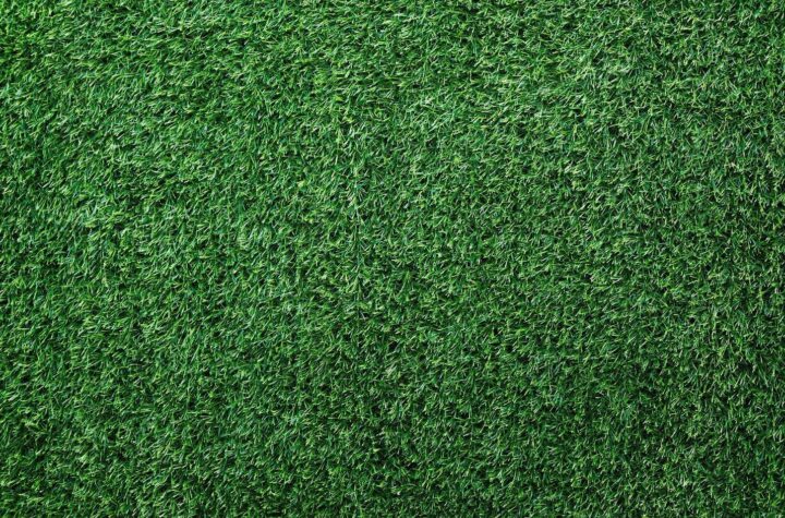Why More Surrey Homeowners Are Replacing Natural Grass with Artificial Turf